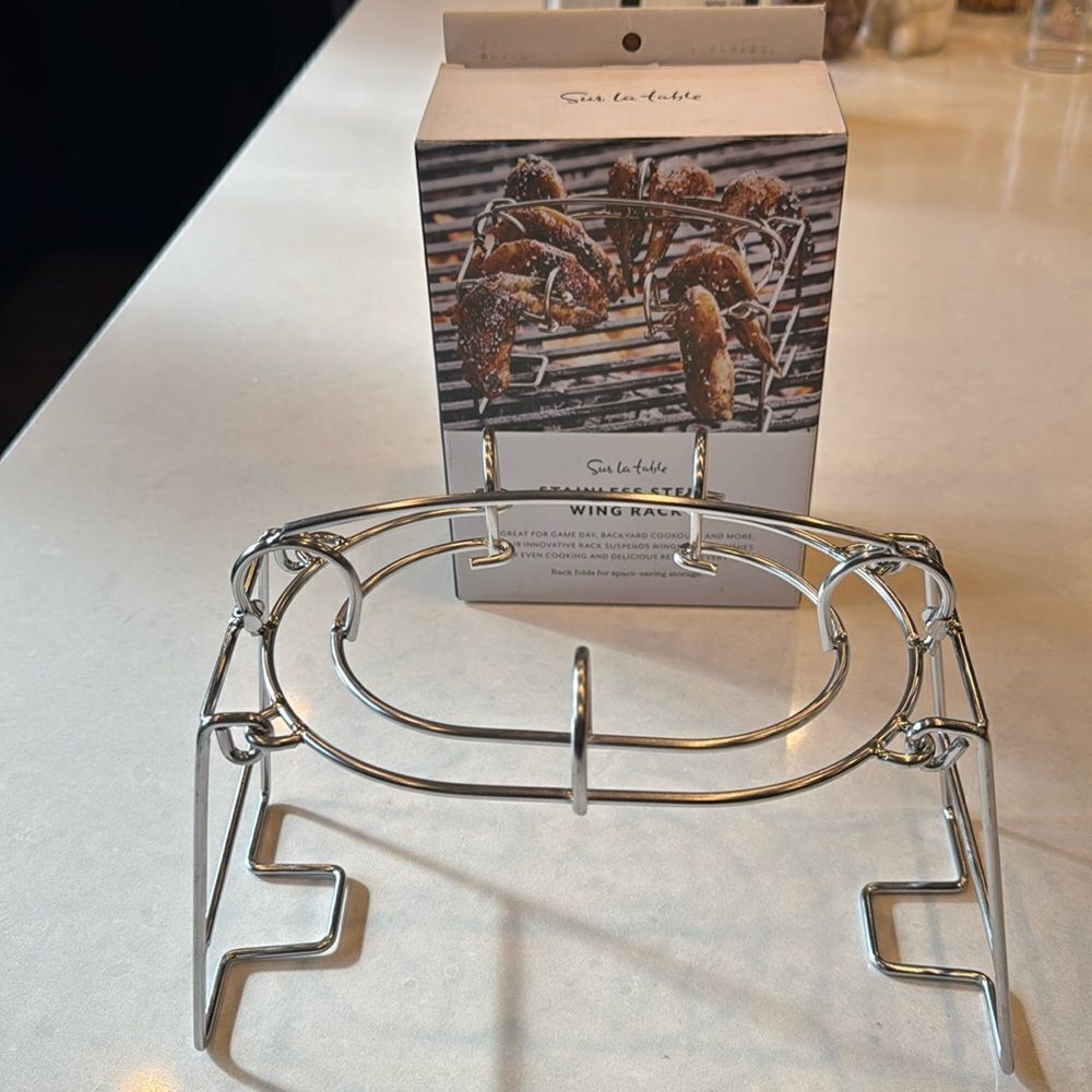 Sur la table wing rack new with tags, stainless steel,  great gift your cook.